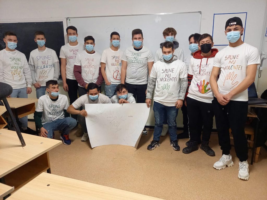 Împreună luptăm împotriva violenței